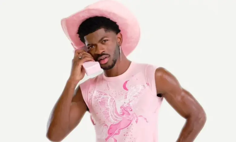 Lil Nas X Mulai Bangkit Pelan, Musik Baru Disiapkan Saat Kesehatan Mental Membaik