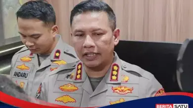 Polda Metro Serahkan Roy Suryo dan Tifa ke Jaksa, Publik Diminta Tenang