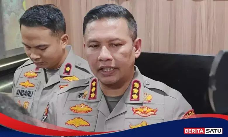Polda Metro Serahkan Roy Suryo dan Tifa ke Jaksa, Publik Diminta Tenang
