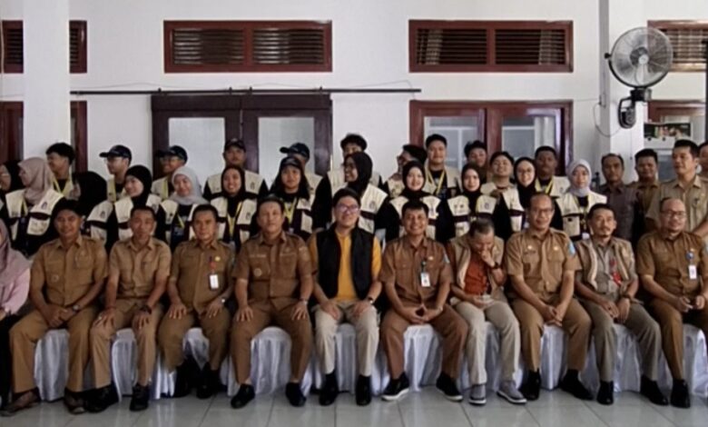28 Mahasiswa UGM Diterima Bupati Bangka, KKN Langsung Disorot di Desa Bukit Layang