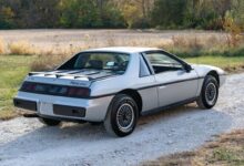 Pontiac Fiero, Mobil Mid-Engine Amerika yang Hebat di Jalanan tapi Rentan Kontroversi