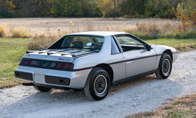Pontiac Fiero, Mobil Mid-Engine Amerika yang Hebat di Jalanan tapi Rentan Kontroversi