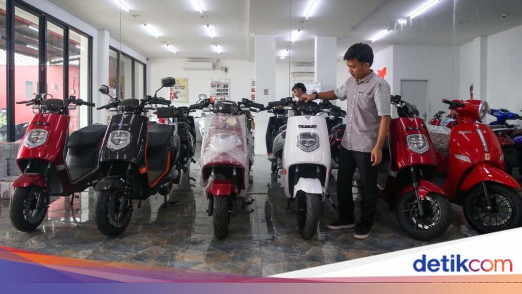 Insentif Motor Listrik Ditunda Lagi, Pasar Makin Gelisah Menunggu Kepastian