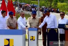 1.151 Km Jalan Daerah Dibuka, Prabowo Pasang Taruhan Besar pada Biaya Logistik