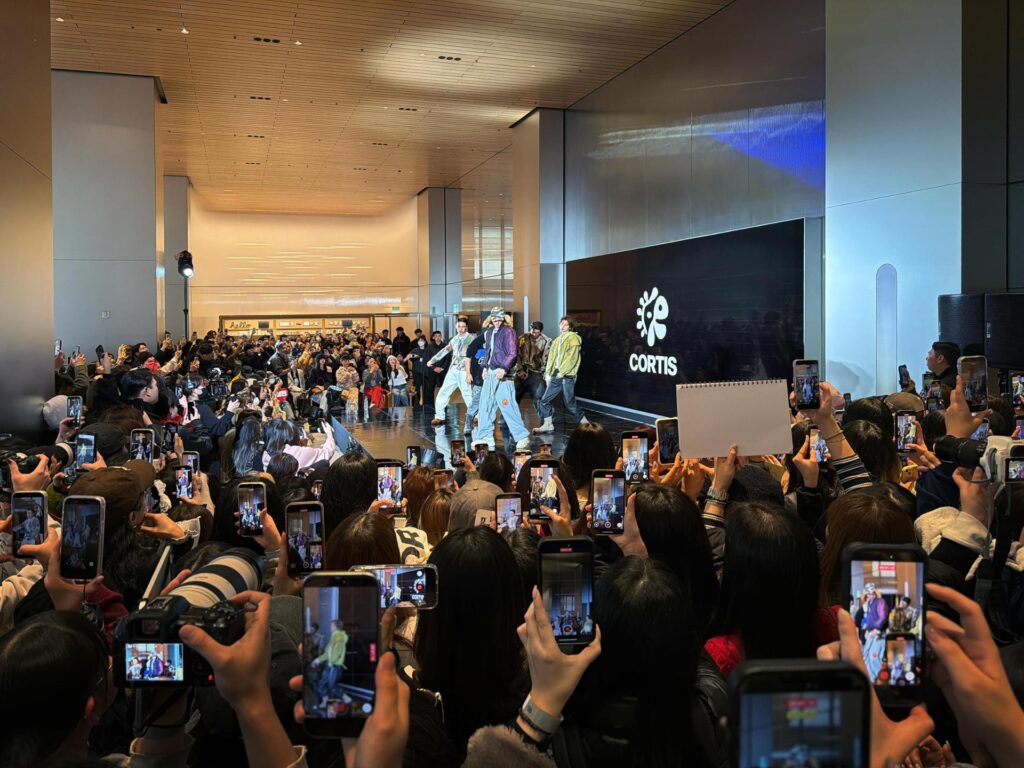 Dari Ujung Indonesia Arena, Samsung Galaxy S26 Ultra Masih Bisa Bikin Fancam Terasa Dekat