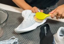 8 Kebiasaan Sepele yang Bikin Sepatu Lari Cepat Rusak, Ini Cara Menjaganya