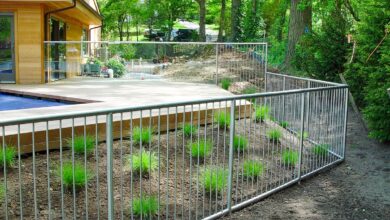 7 Desain Kolam Menempel Pagar, Solusi Rumah Sempit yang Tetap Terlihat Estetik
