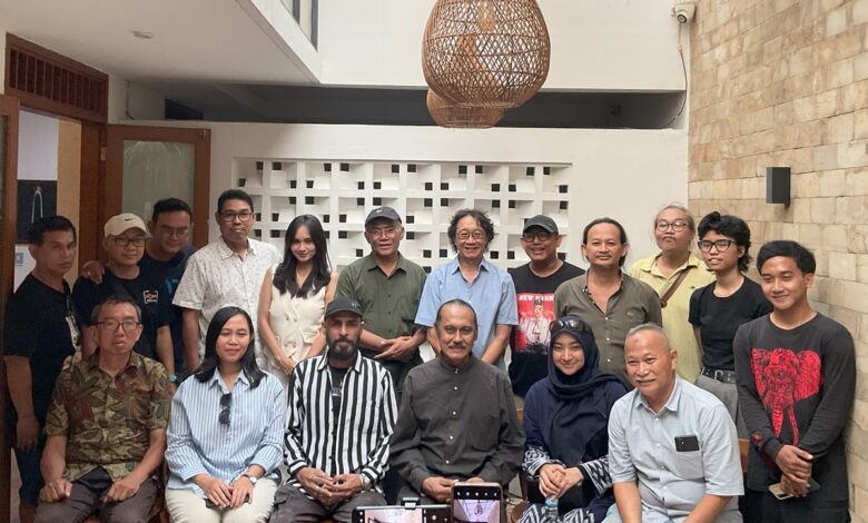 Foto-Foto di Rawamangun Ini Membaca Identitas yang Terus Berubah