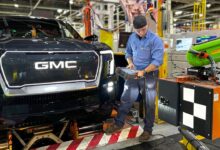 GM Pasang 50 Robot Usai PHK 1.000 Buruh, Ketakutan Baru Muncul di Factory Zero