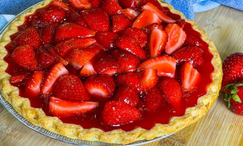 Strawberry Glazed Pie Tanpa Oven Ini Tampak Mewah, Padahal Sangat Mudah Dibuat