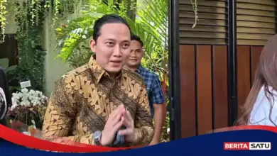 Undangan Pernikahan Tersingkap Saat Sespri Prabowo Bertemu Jokowi di Solo