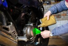 Mesin Cepat Panas dan Tarikan Berat, Begini Tanda Oli Motor Matic Harus Diganti
