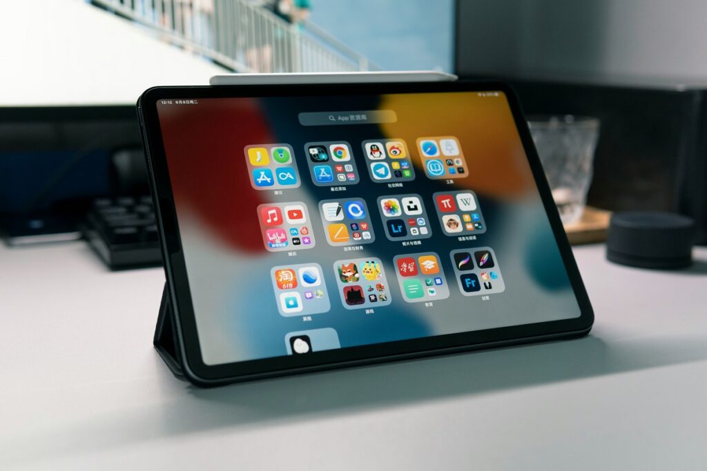 iPad Air M4 dan iPad Pro M5 Bikin Pilihan Makin Tajam, Ini yang Paling Masuk Akal
