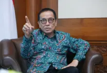 Likuiditas Bank Masih Kuat, OJK Soroti Ancaman Daya Beli dan PHK