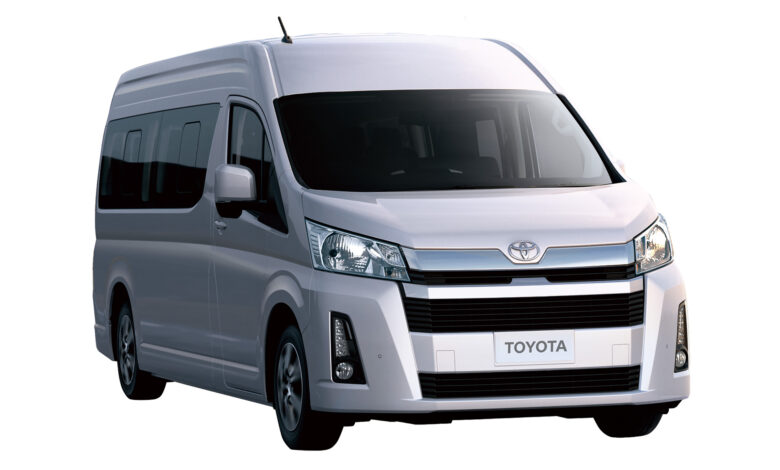 HiAce Disegarkan di Jepang, Semua Baris Kini Dipasangi Sabuk Pengaman
