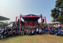 Lautan Penonton Tutup Daihatsu Kumpul Sahabat Depok, Tipe-X Mengunci Sore yang Pecah