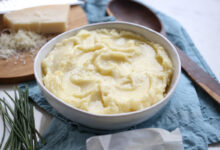 5 Cara Membuat Mashed Potato Lembut dan Creamy, Rahasianya Ada di Detail Kecil