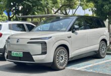 Isi Ulang 5 Menit, Denza N8L Langsung Tembus 1.550 Km dengan Kabin Enam Kursi
