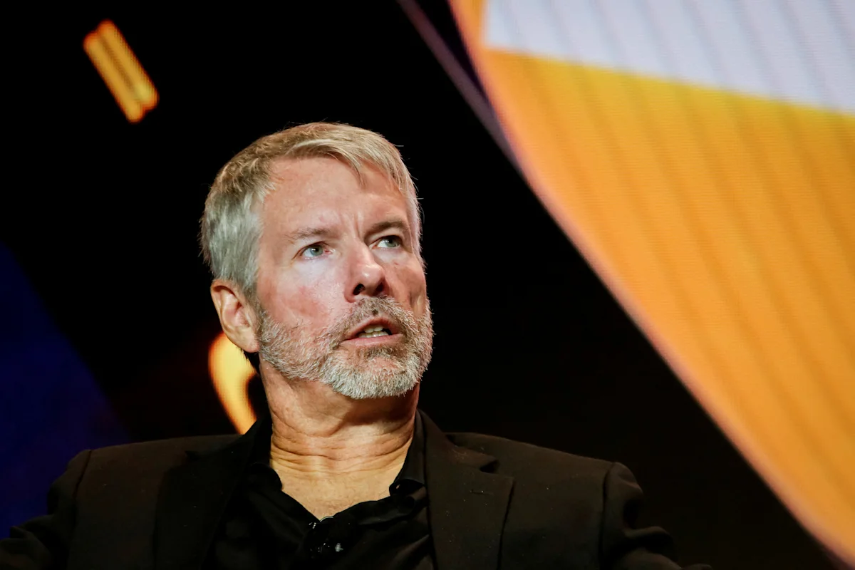 Strategy Makin Terjepit, Cadangan Kas Tak Cukup Menahan Beban Dividen Bitcoin