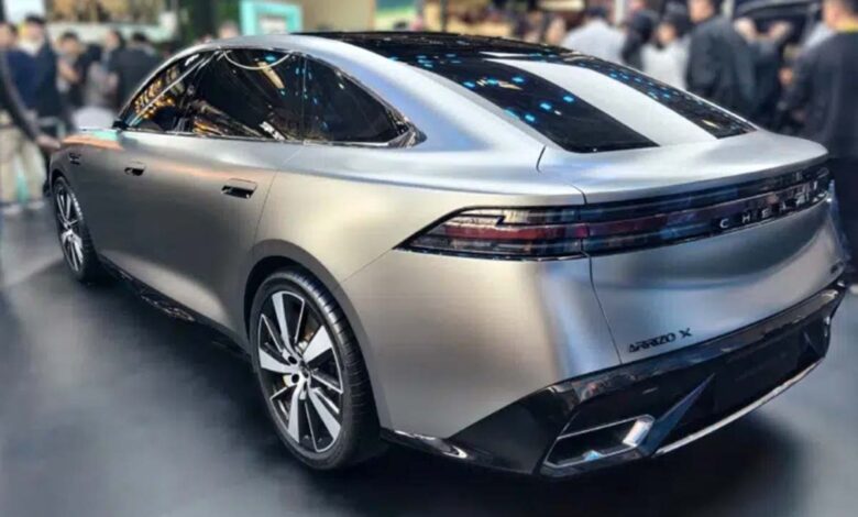 Arrizo X Andalkan AI Pintar dan Mesin 2.0T, Chery Bidik Sedan Masa Depan