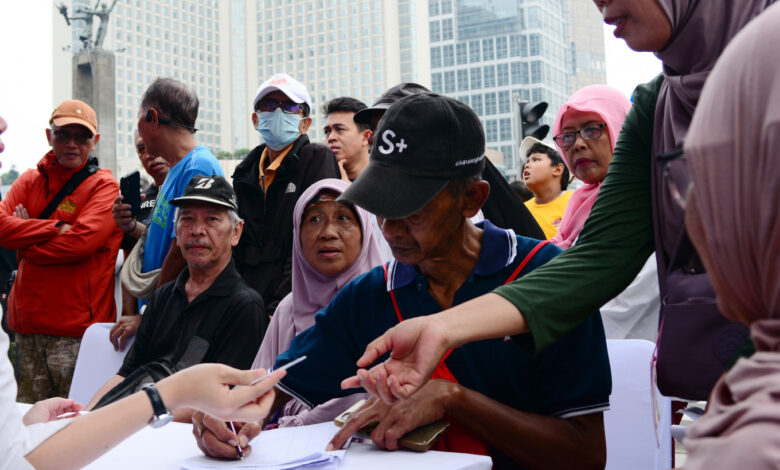 Lansia Jakarta Hanya Bisa Lolos KLJ Jika Masuk Data Tunggal, Bantuan Rp300 Ribu Cair