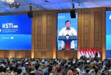 Prabowo Soroti Indonesia Belum Bisa Bikin Mobil Sendiri, Dorong Kampus Cari Jawaban