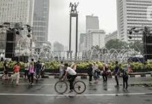 Kawasan Bundaran HI Dibanjiri Wisatawan, Perayaan HUT Jakarta Tuai Efek Ekonomi Besar
