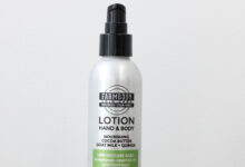 5 Body Lotion Lokal untuk Kulit Eksim, Ringan Dipakai dan Tak Lengket
