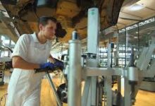 Volkswagen Siapkan Pemangkasan Besar, 100.000 Pekerja Terancam Terdampak