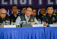 Rp400 Triliun ke Bank Himbara dan IHSG Terpukul, 5 Guncangan Ekonomi Pekan Ini