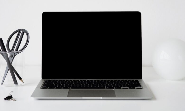 Layar Hitam di MacBook Belum Tentu Rusak, Langkah Awal Ini Bisa Menyelamatkan Data