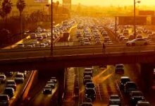 7 Cara Mengemudi Saat Macet Agar BBM Lebih Irit dan Mobil Tetap Awet