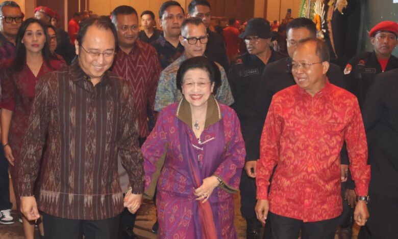 Megawati Hadir di Penutupan Bulan Bung Karno Bali, Koster Tegaskan Api Perjuangan Tak Boleh Padam